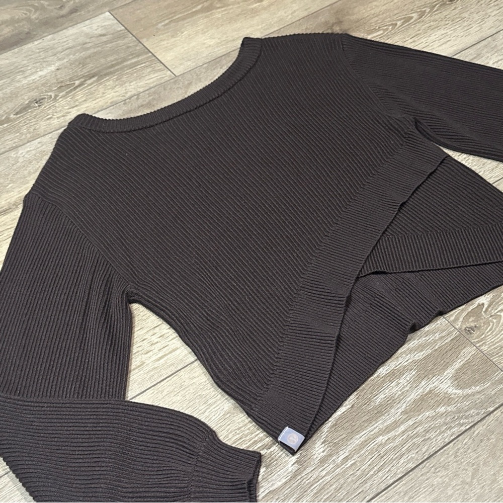 NWOT Lululemon Reversible Crossover Sweater In Espresso - Picture 16 of 16